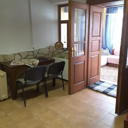 Almassy Vendeghaz Faluhaz